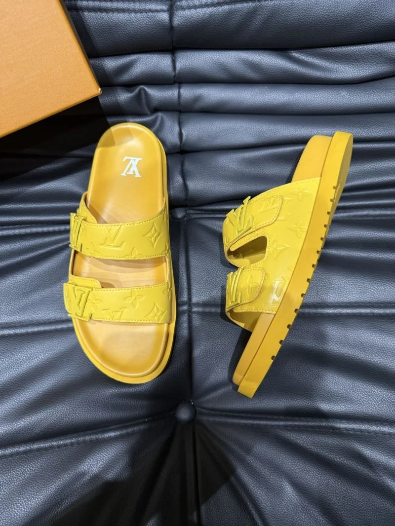 NewStyle Louis Vuitton Slippers 30518