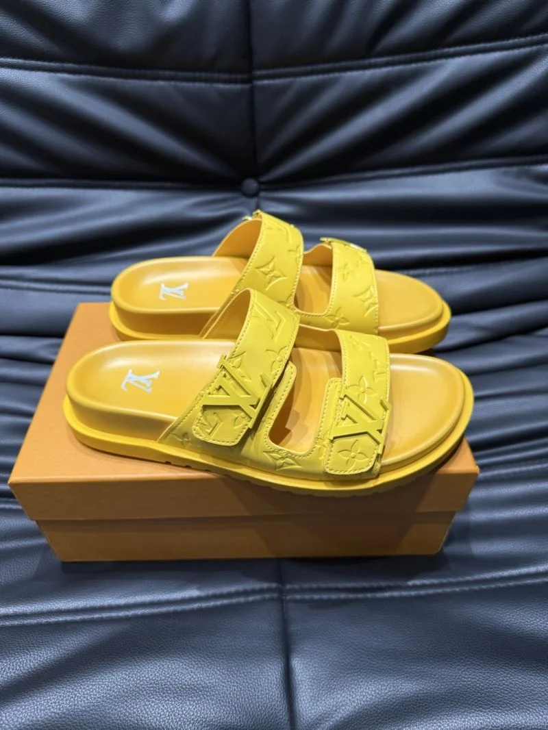 NewStyle Louis Vuitton Slippers 30518