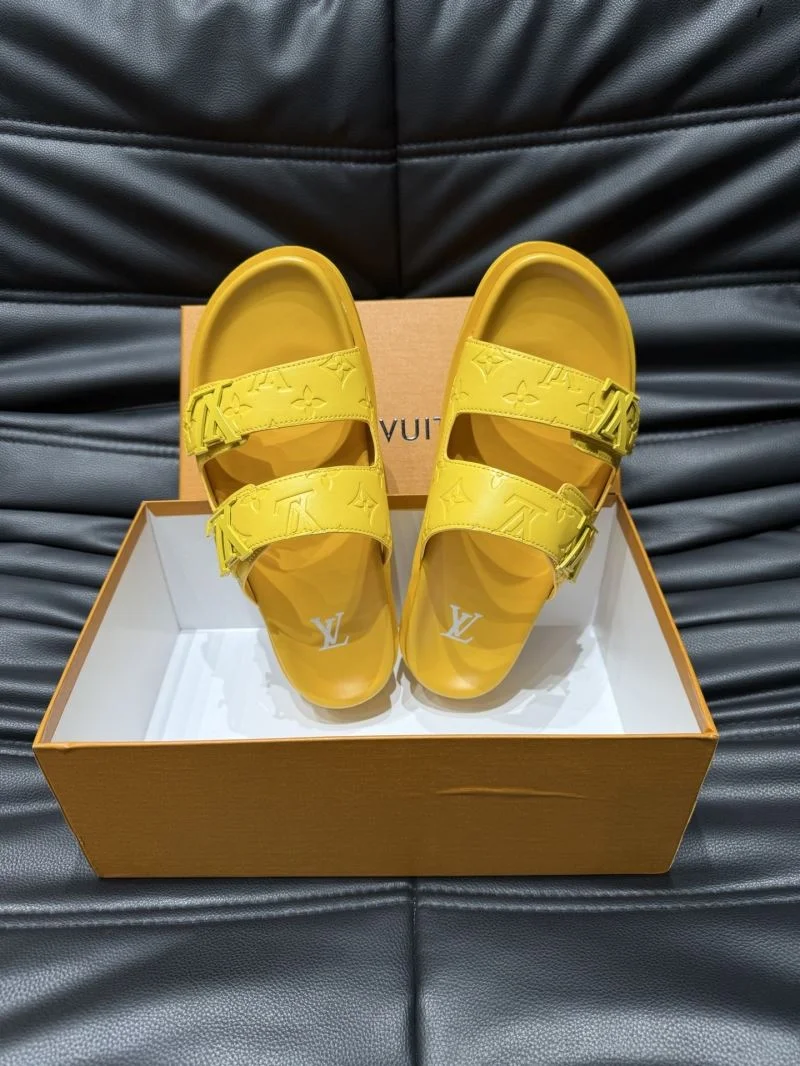 NewStyle Louis Vuitton Slippers 30518