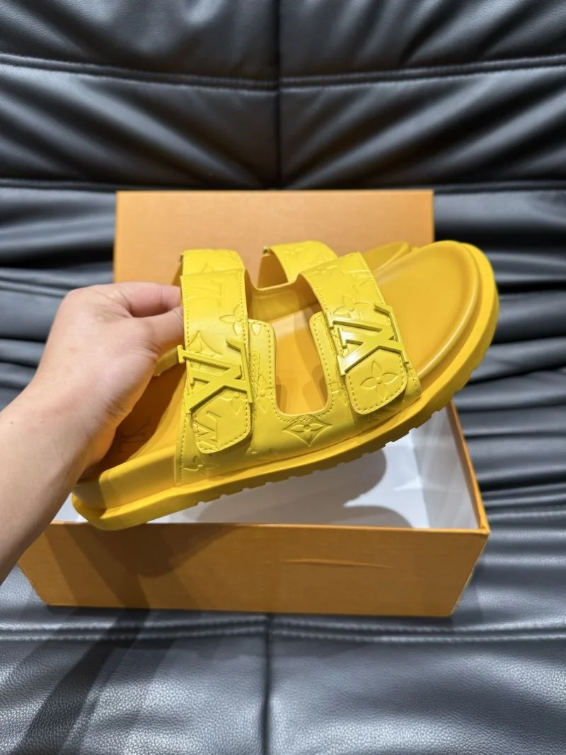 NewStyle Louis Vuitton Slippers 30518