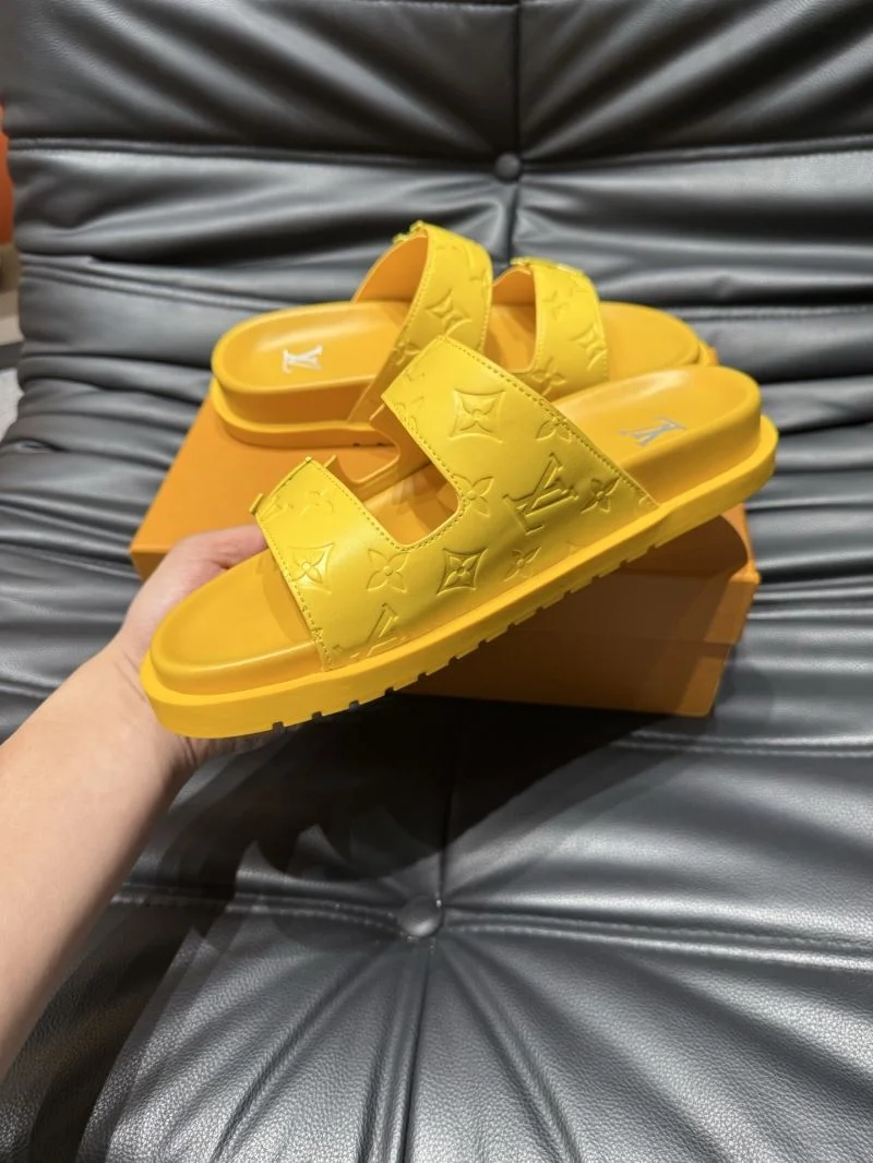 NewStyle Louis Vuitton Slippers 30518