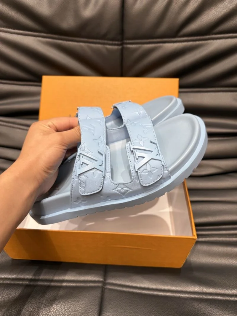 Casual Louis Vuitton Slippers 30510