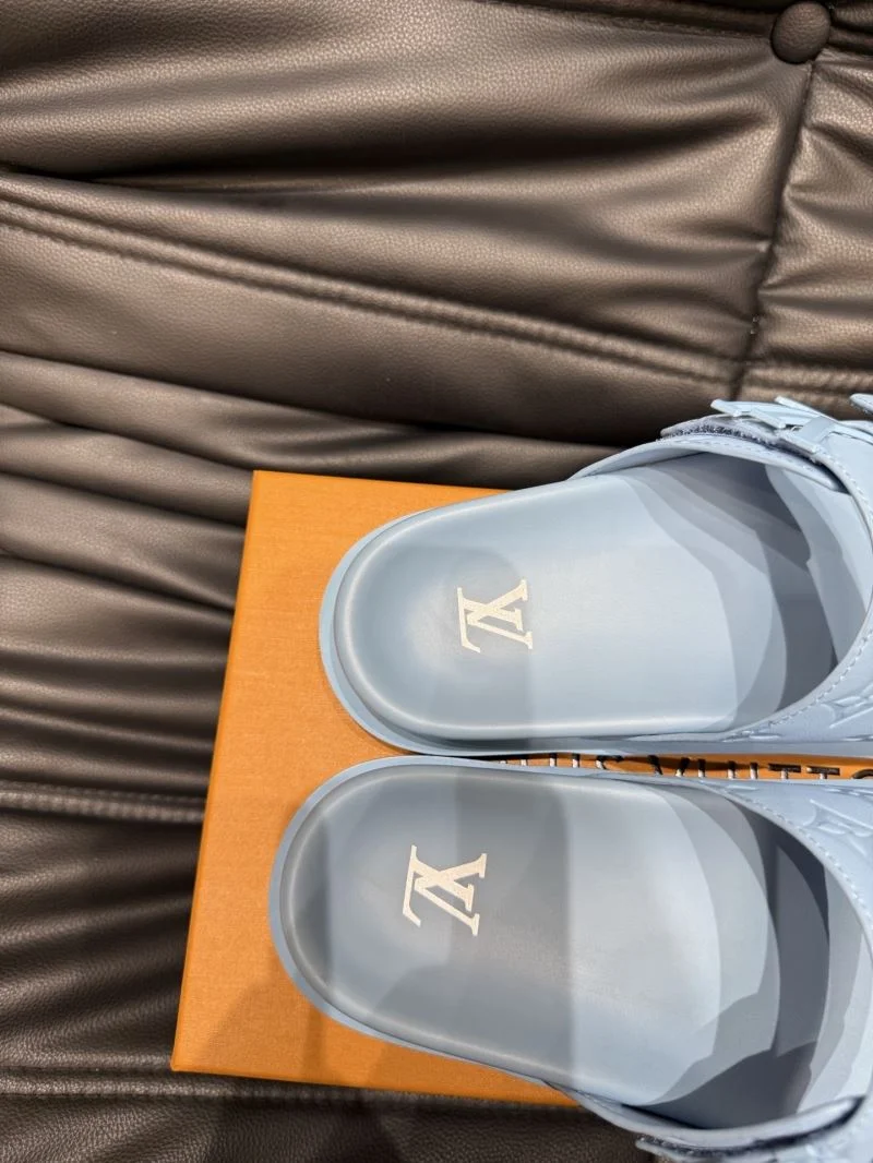Casual Louis Vuitton Slippers 30510