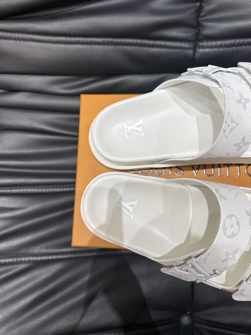 StreetReady Louis Vuitton Slippers 30516
