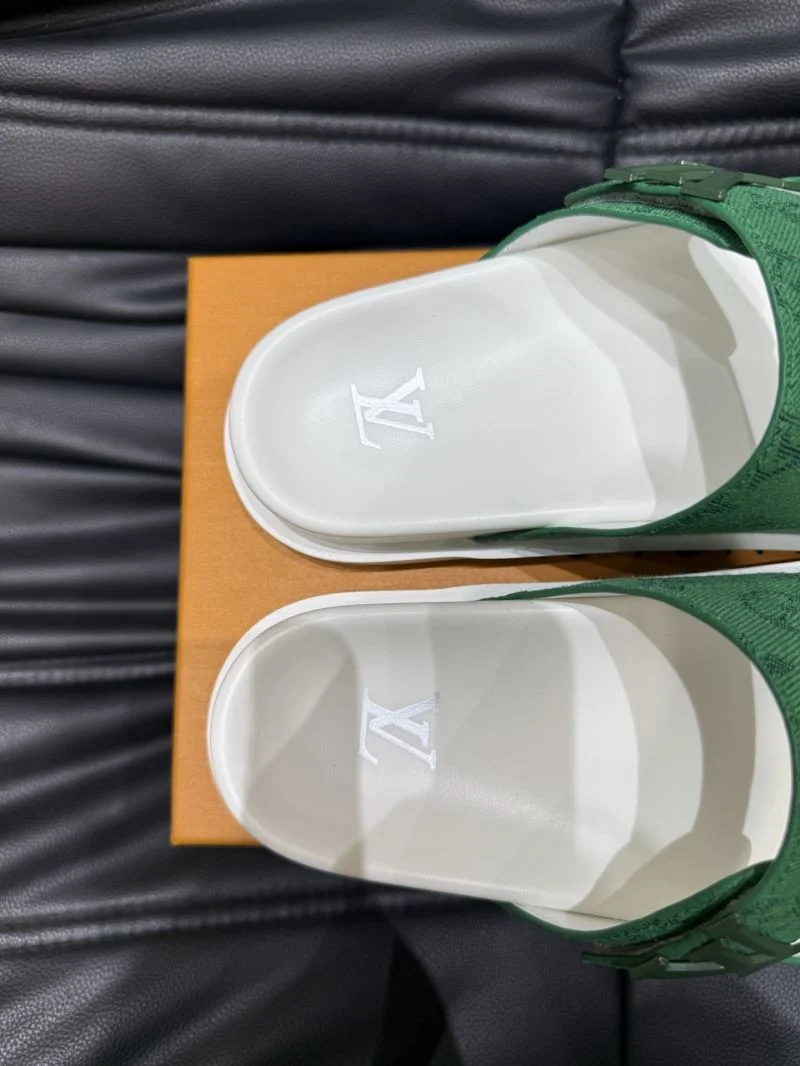 MultiPurpose Louis Vuitton Slippers 30498