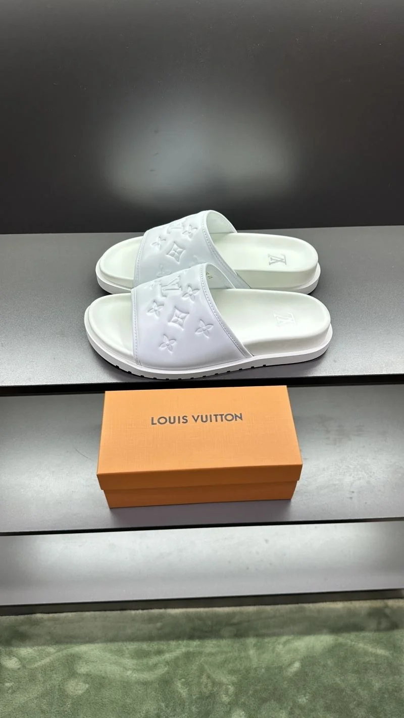 Louis Vuitton Slippers Soft 30492