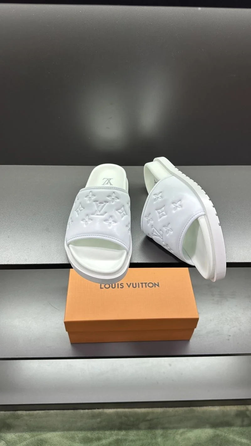 Louis Vuitton Slippers Soft 30492