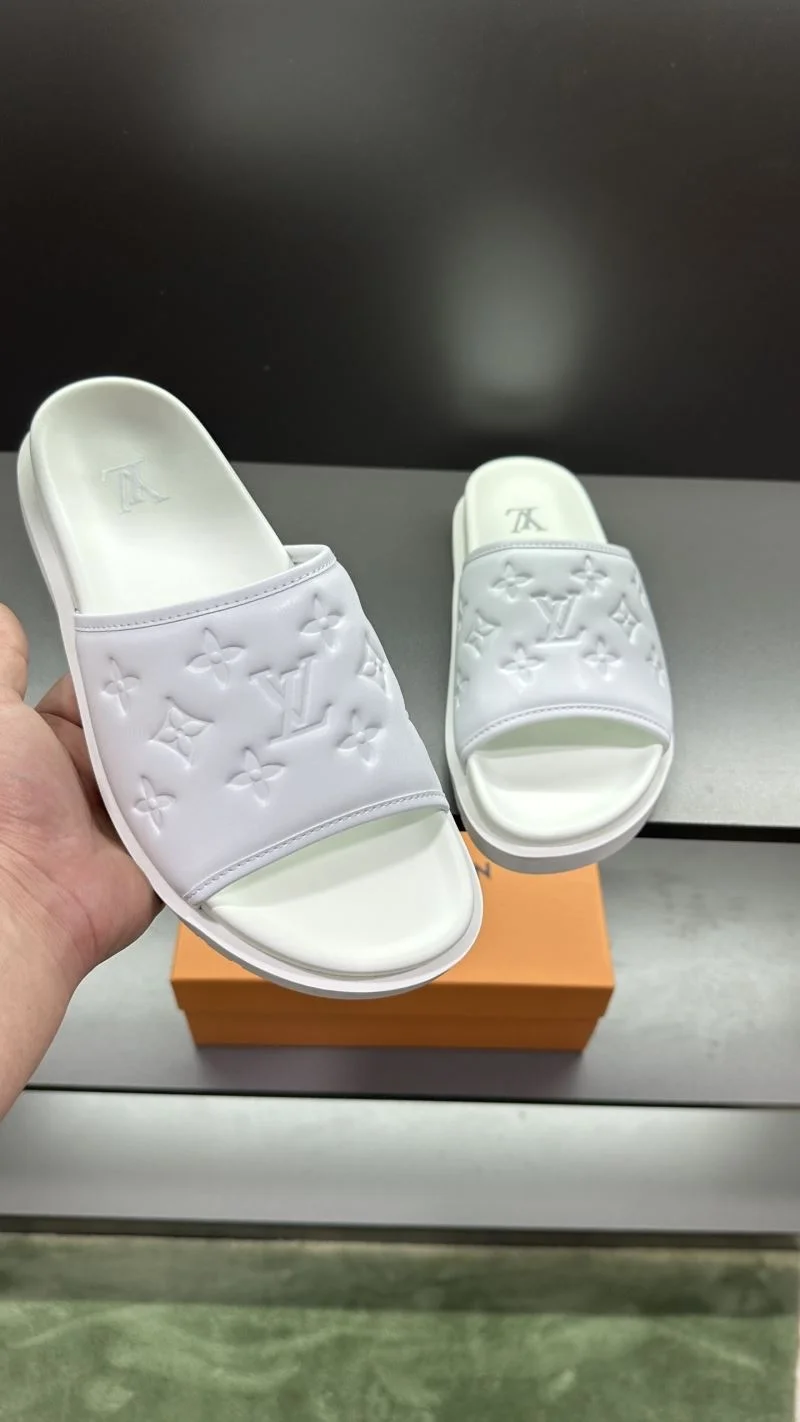 Louis Vuitton Slippers Soft 30492