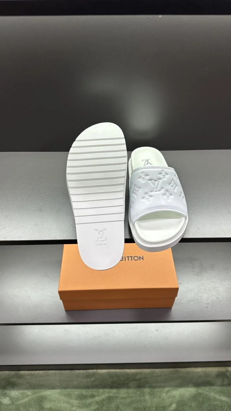Louis Vuitton Slippers Soft 30492