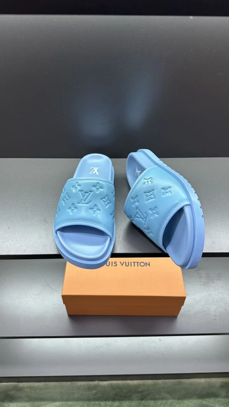 Thermal Louis Vuitton Slippers 30491