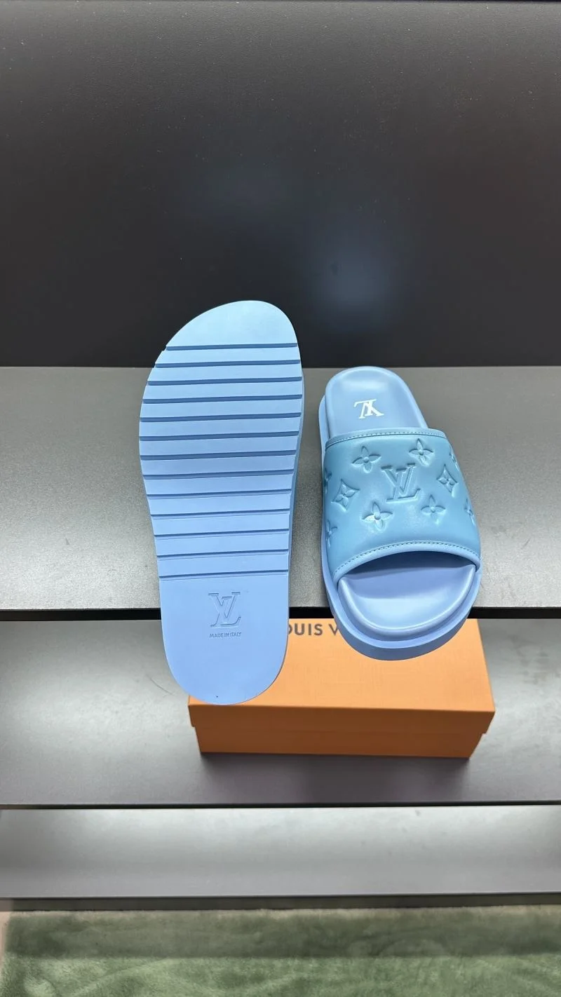 Thermal Louis Vuitton Slippers 30491