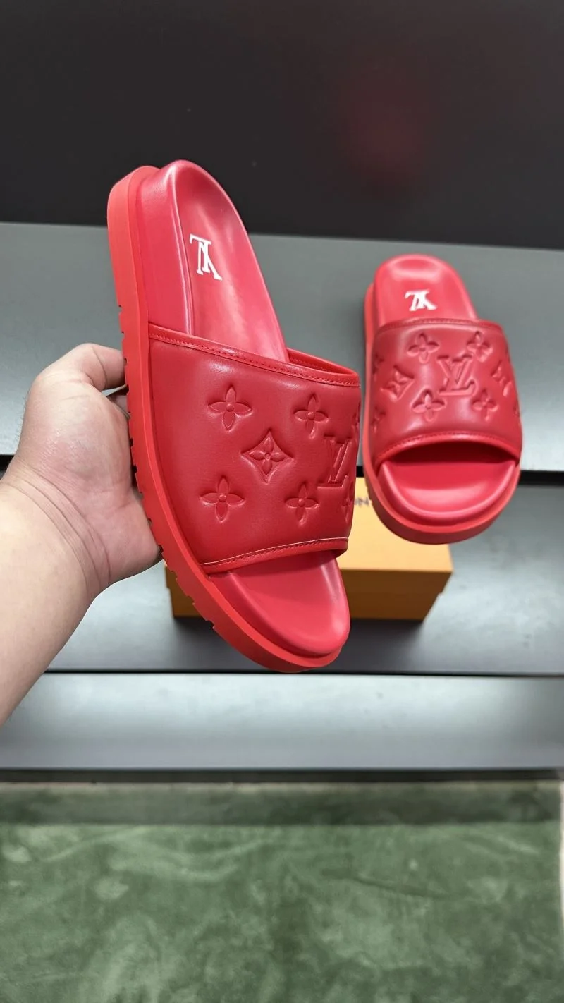 Thermal Louis Vuitton Slippers 30486