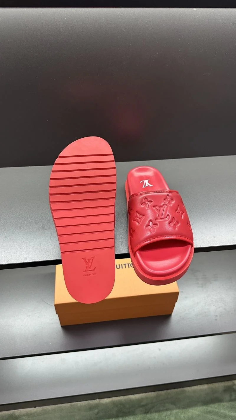 Thermal Louis Vuitton Slippers 30486