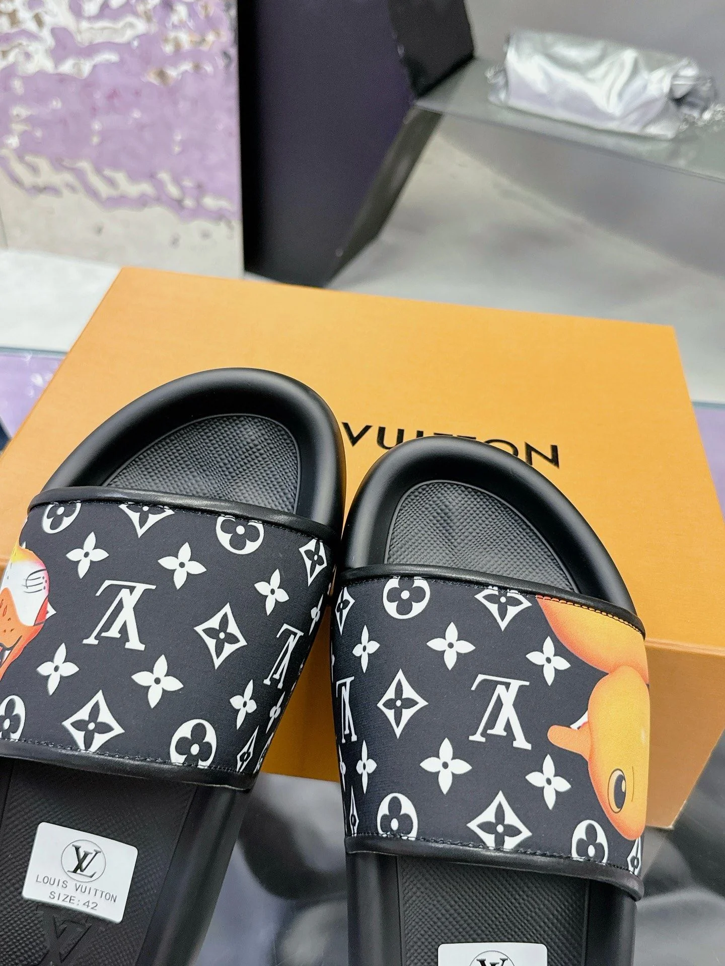 Upgraded Louis Vuitton Slippers 31582
