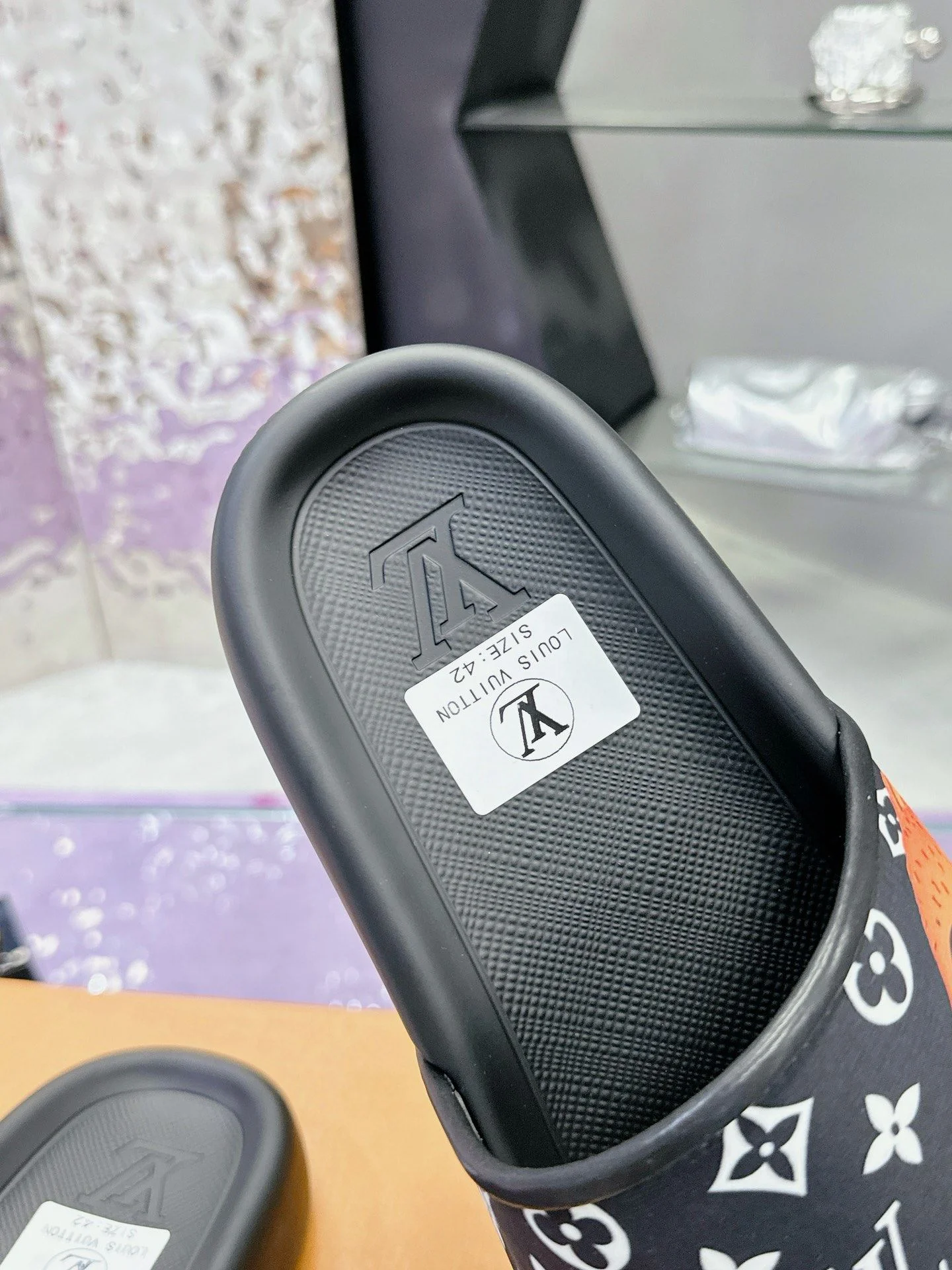 Upgraded Louis Vuitton Slippers 31582