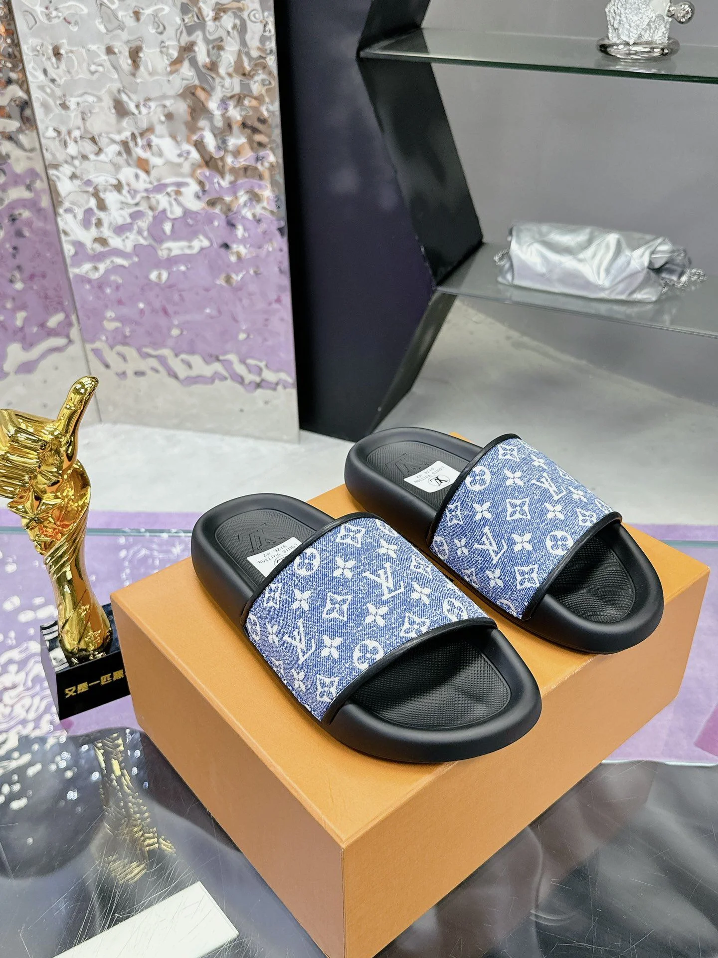 Louis Vuitton Slippers Trendy 31578