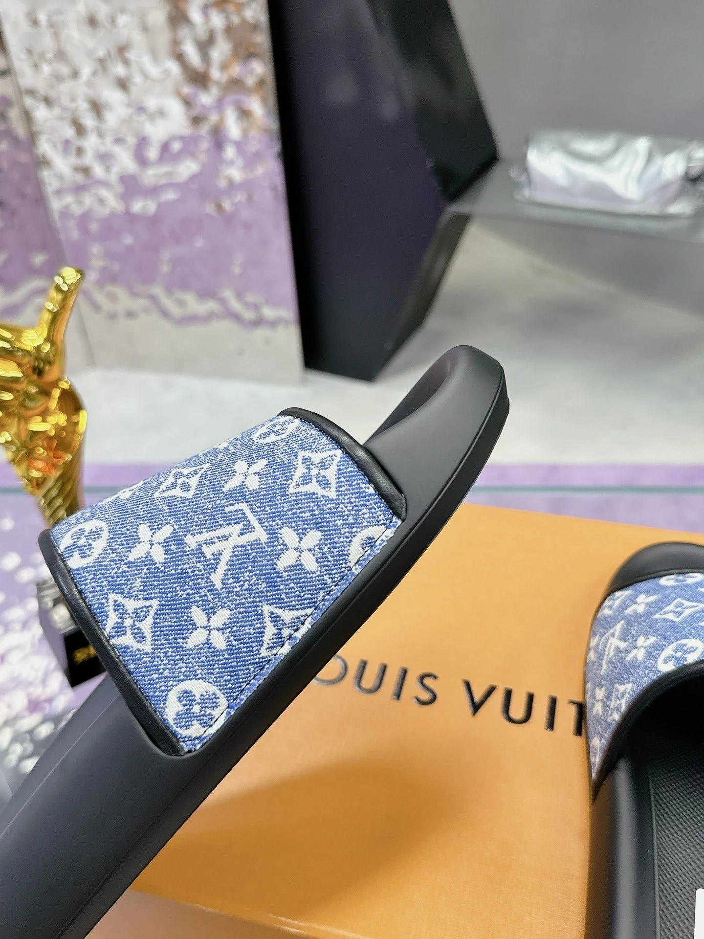 Louis Vuitton Slippers Trendy 31578