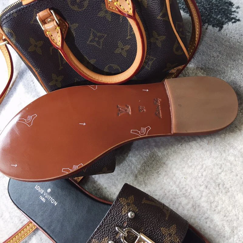 Neat Louis Vuitton Slippers 32232