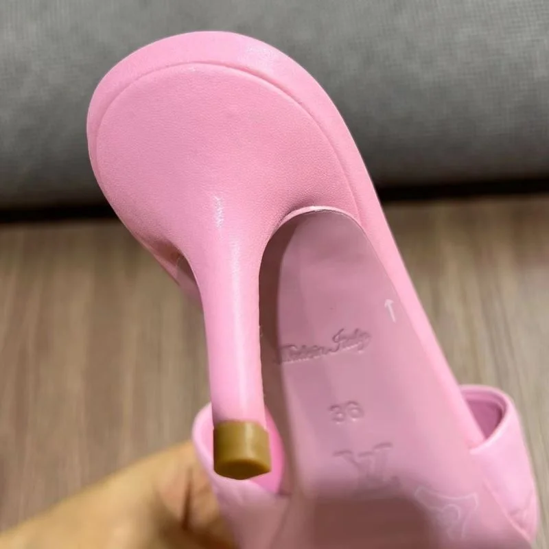 Louis Vuitton Slippers Sophisticated 32214