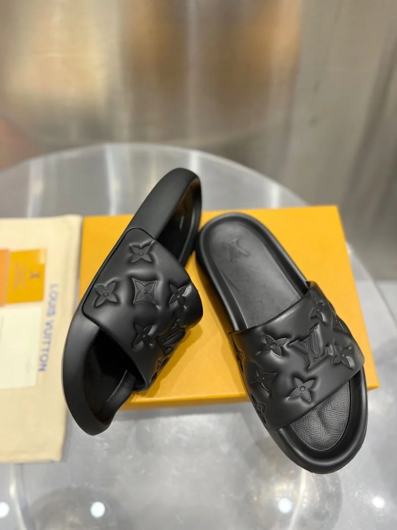 TechFriendly Louis Vuitton Slippers 32207