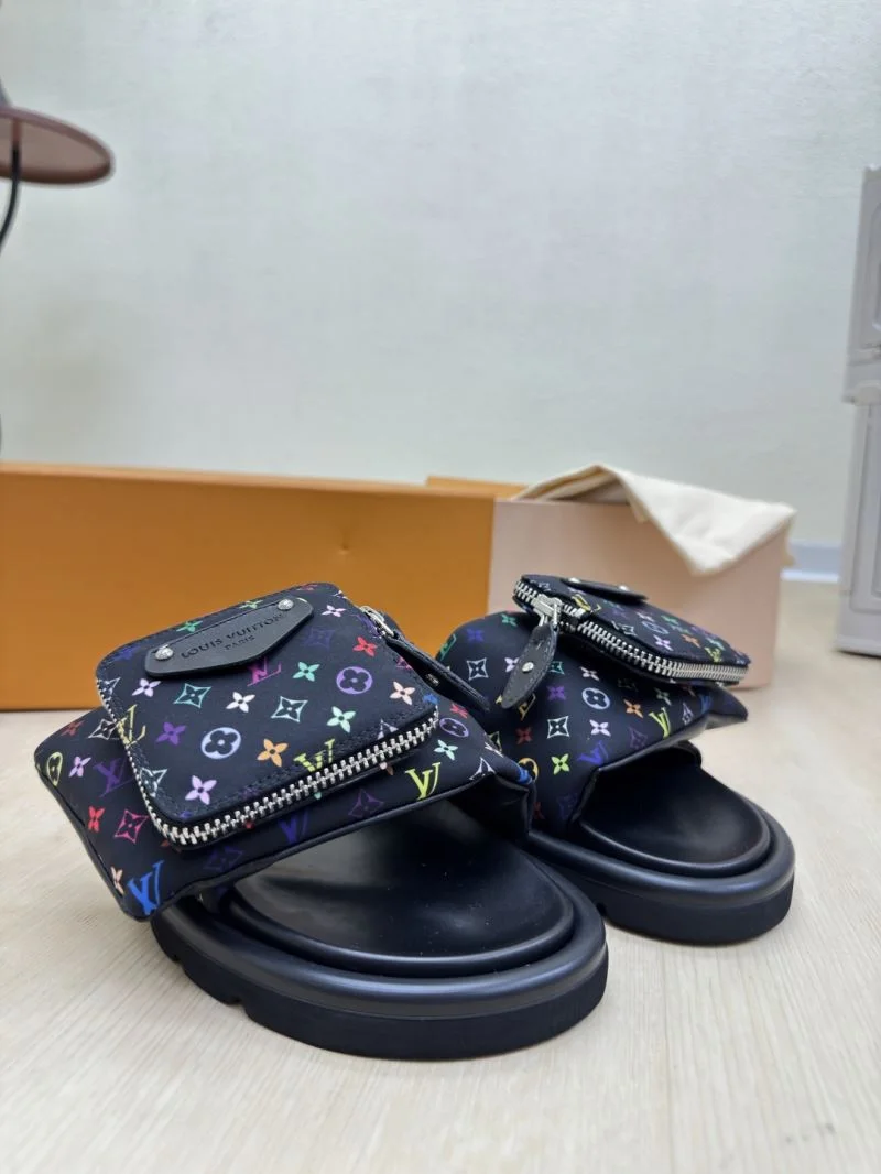 Lightweight Louis Vuitton Slippers 32184