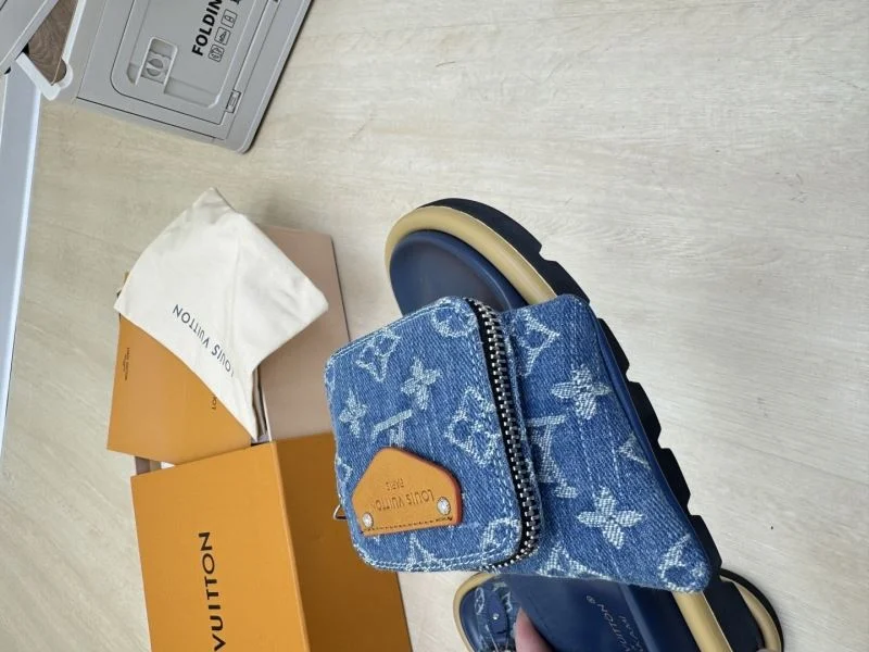 Louis Vuitton Slippers WeatherProof 32195