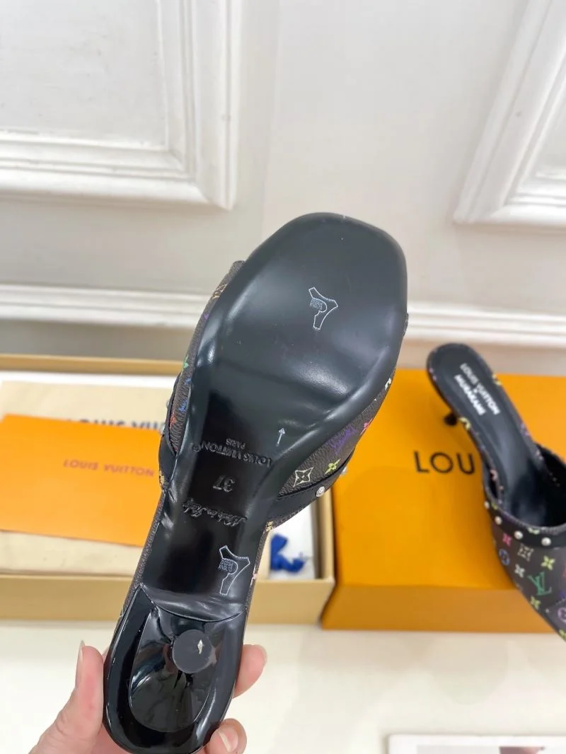 Louis Vuitton Slippers Soft 32202