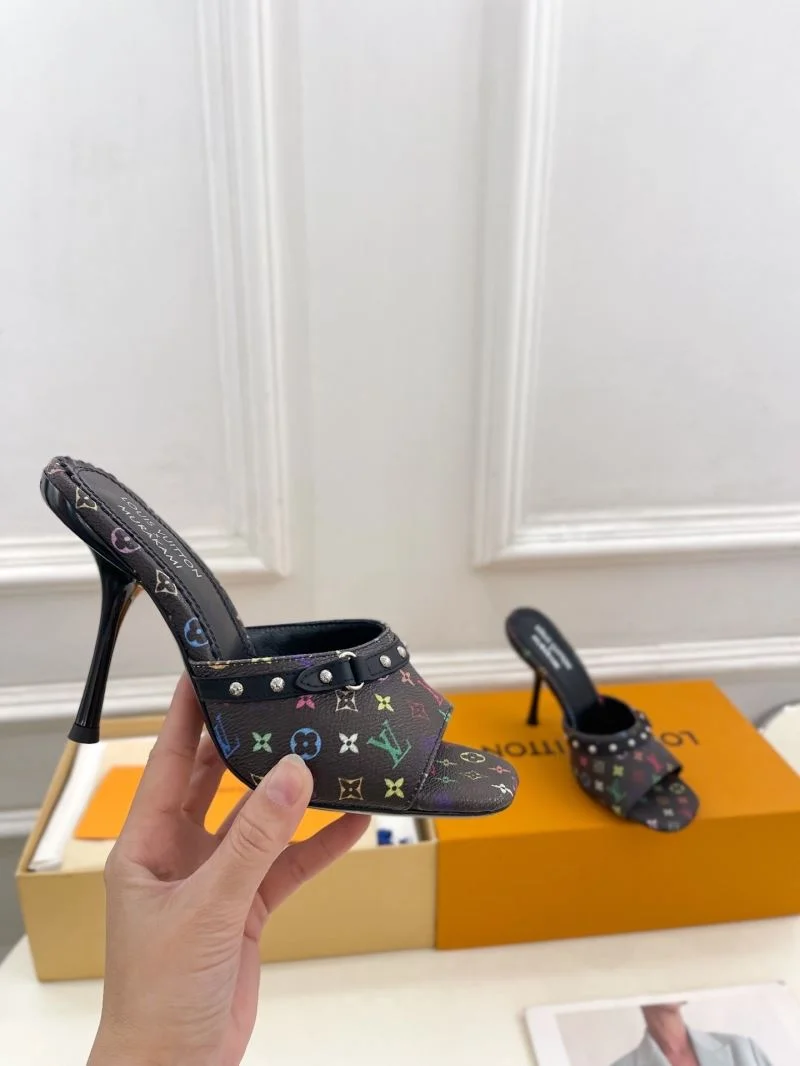 Louis Vuitton Slippers Elegant 32204