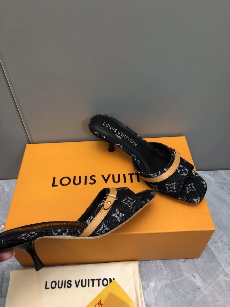 Unisex Louis Vuitton Slippers 32199