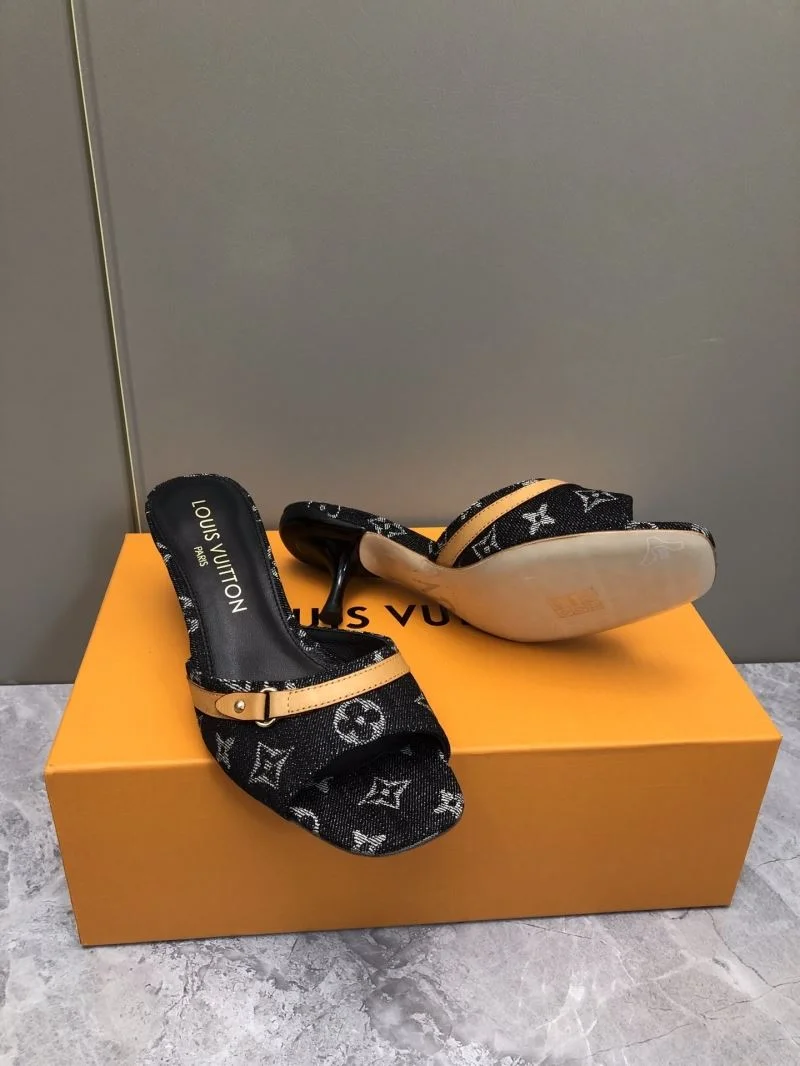 Unisex Louis Vuitton Slippers 32199