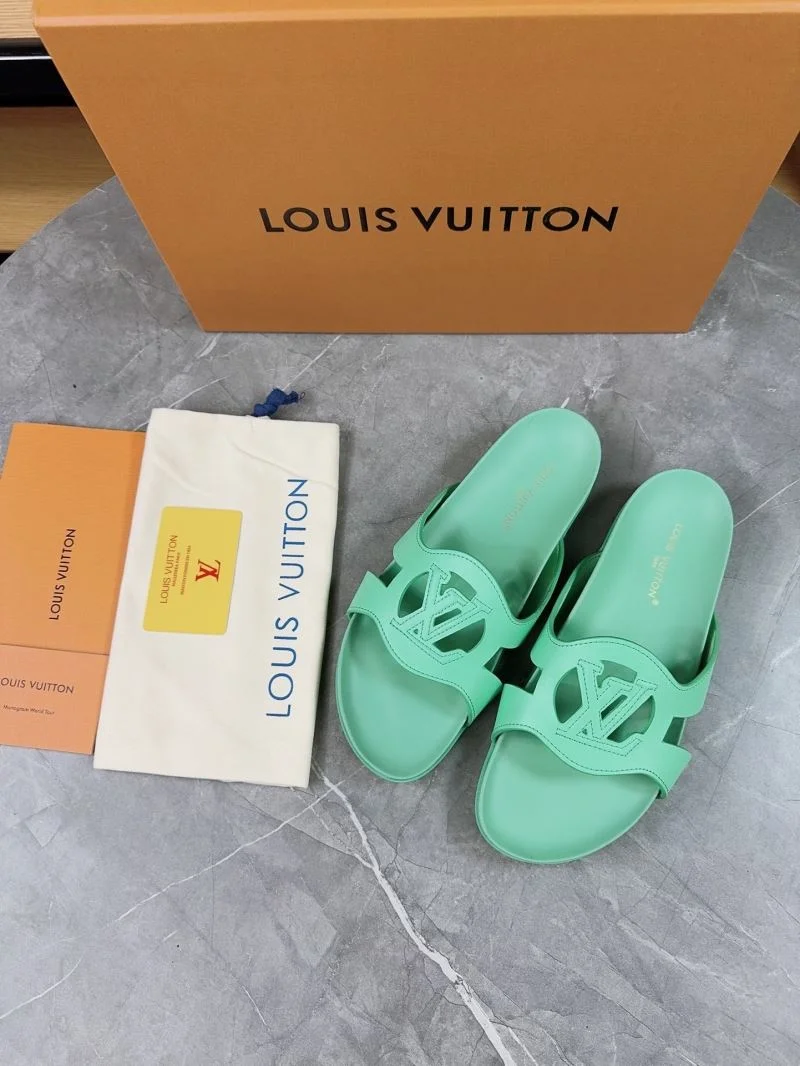 WellDesigned Louis Vuitton Slippers 32194