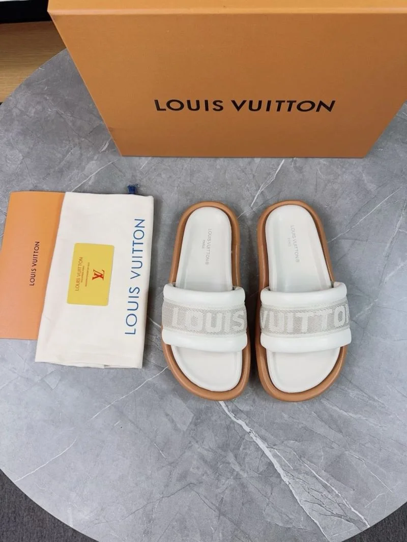 Louis Vuitton Slippers UrbanChic 32173