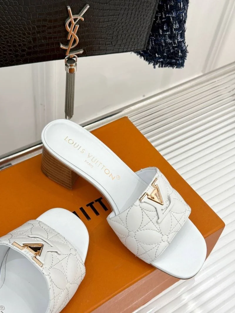 Louis Vuitton Slippers Supportive 32148
