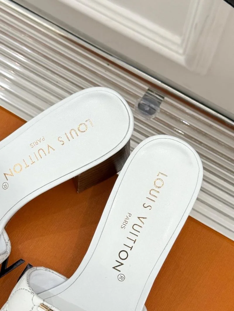 Louis Vuitton Slippers Supportive 32148