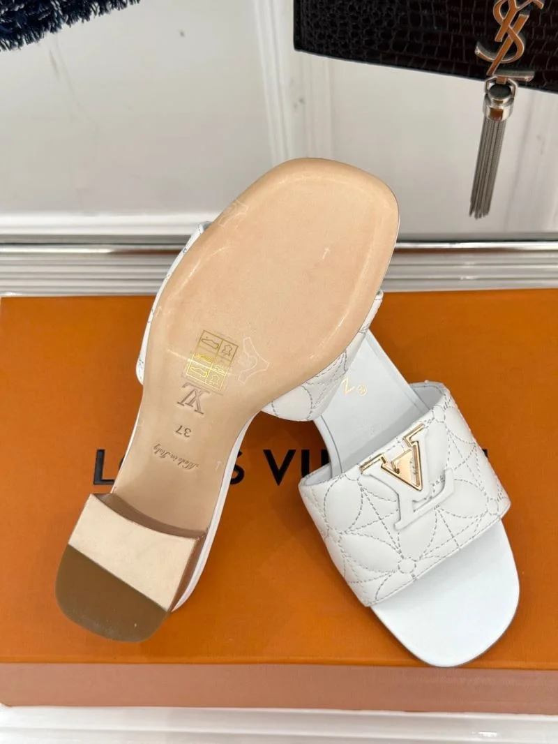 Louis Vuitton Slippers Supportive 32148
