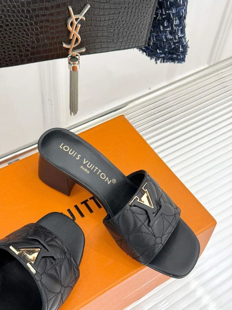 Vibrant Louis Vuitton Slippers 32145
