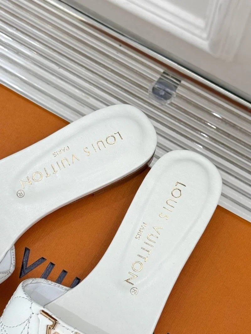 Trendsetting Louis Vuitton Slippers 32163