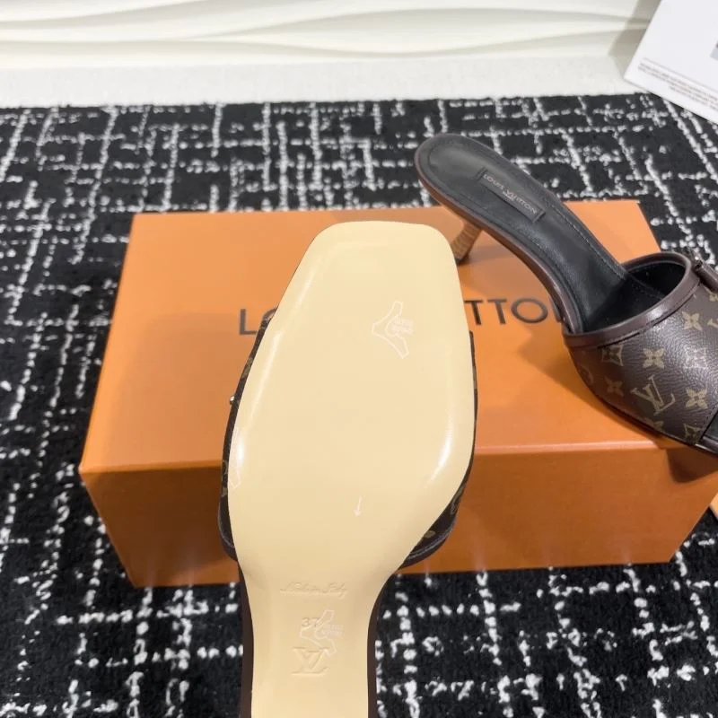 QuickDry Louis Vuitton Slippers 31848