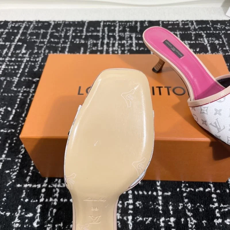 Lightweight Louis Vuitton Slippers 31850