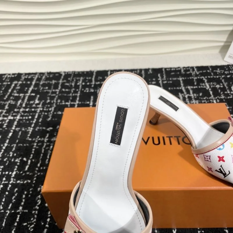 NewStyle Louis Vuitton Slippers 31853