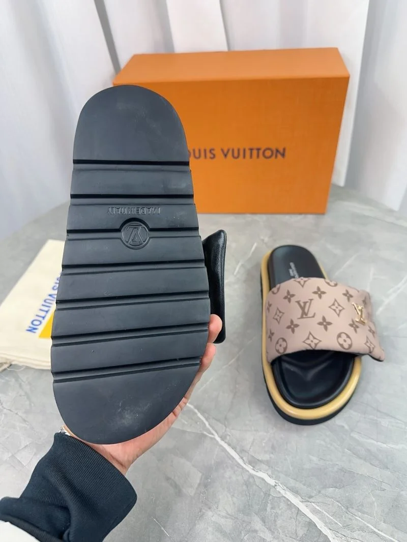 Louis Vuitton Slippers Compact 31824
