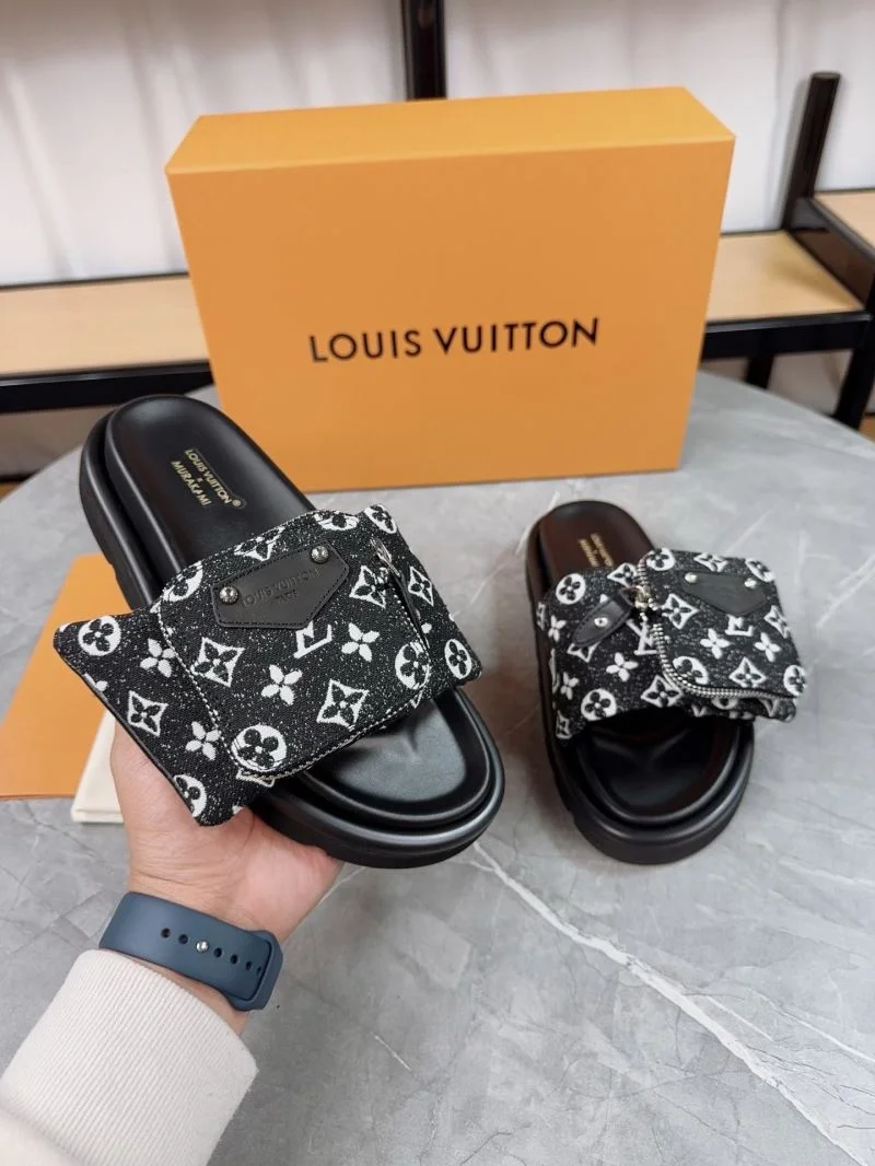Stylish Louis Vuitton Slippers 31833
