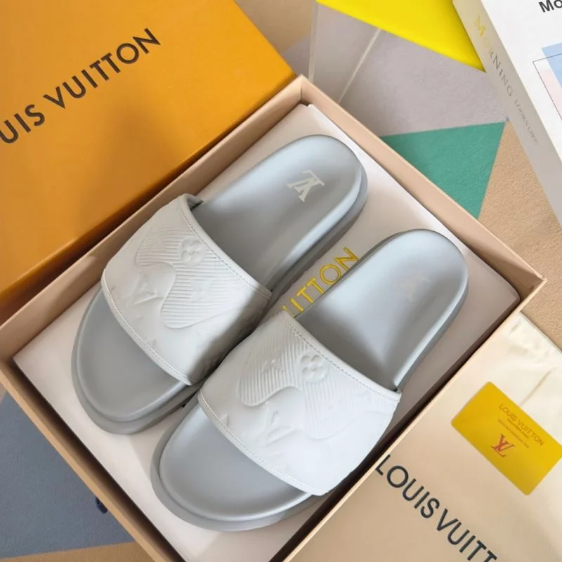 Thermal Louis Vuitton Slippers 31817