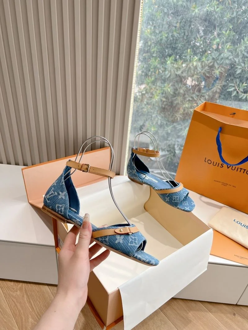 Cozy Louis Vuitton Slippers 31836