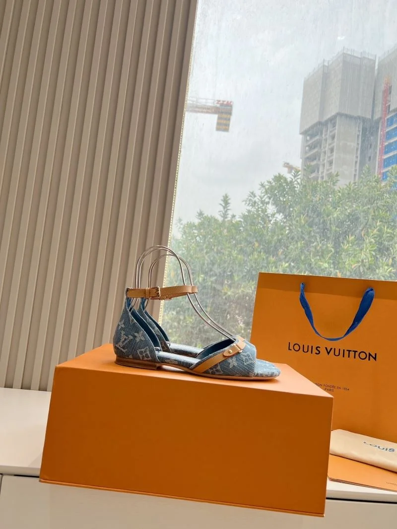 Cozy Louis Vuitton Slippers 31836