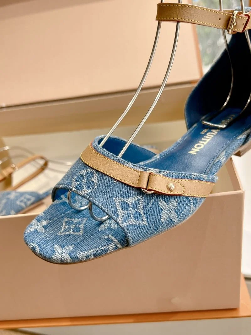 Cozy Louis Vuitton Slippers 31836