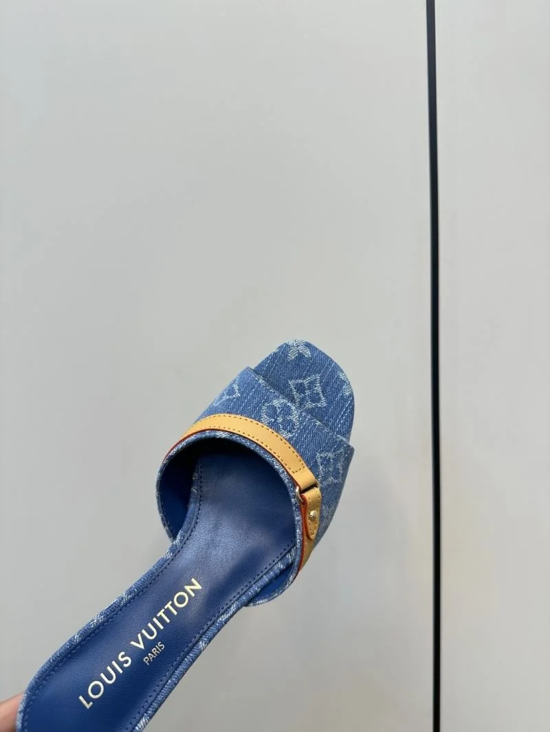 Louis Vuitton Slippers Cozy 31813