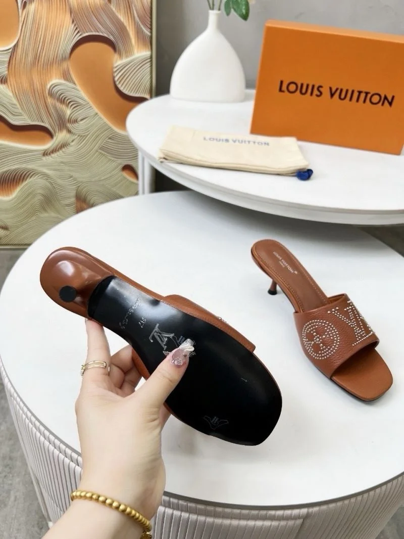 Unique Louis Vuitton Slippers 31821