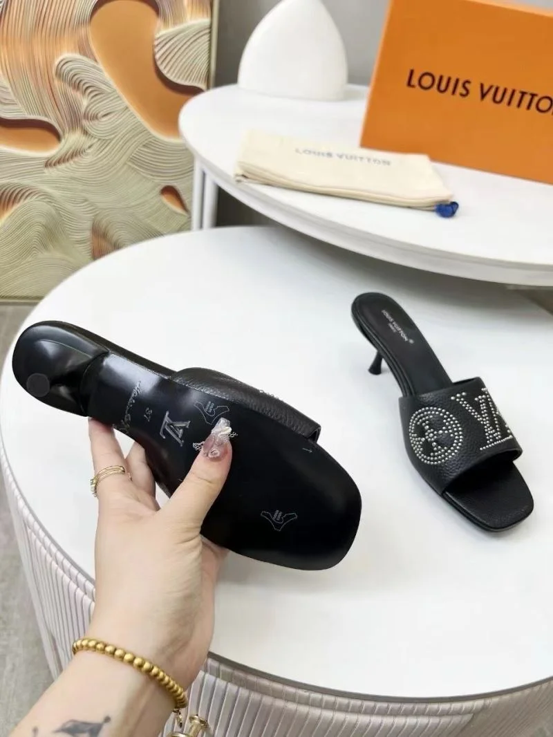 Louis Vuitton Slippers Casual 31806