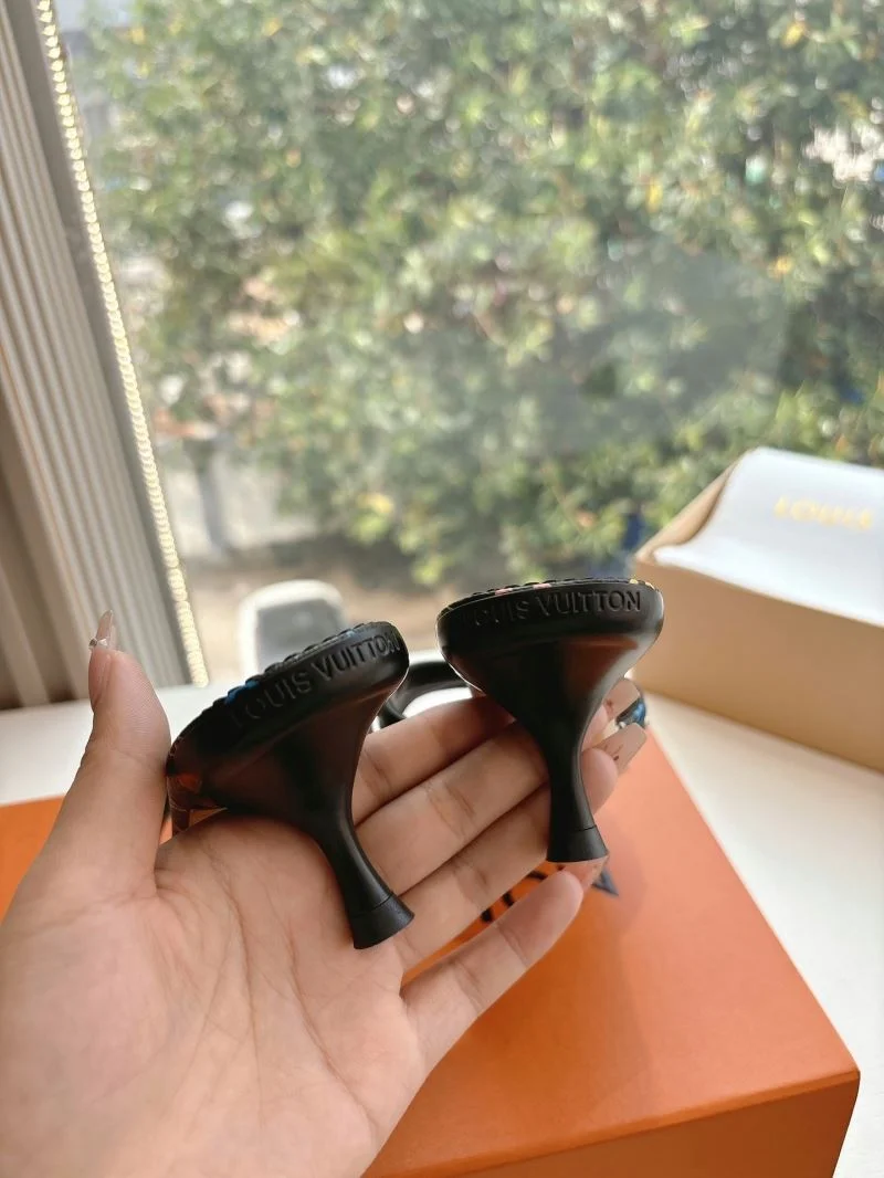 Louis Vuitton Slippers Minimalist 31801